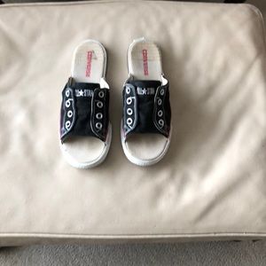 Converse tennis shoe slides size 8